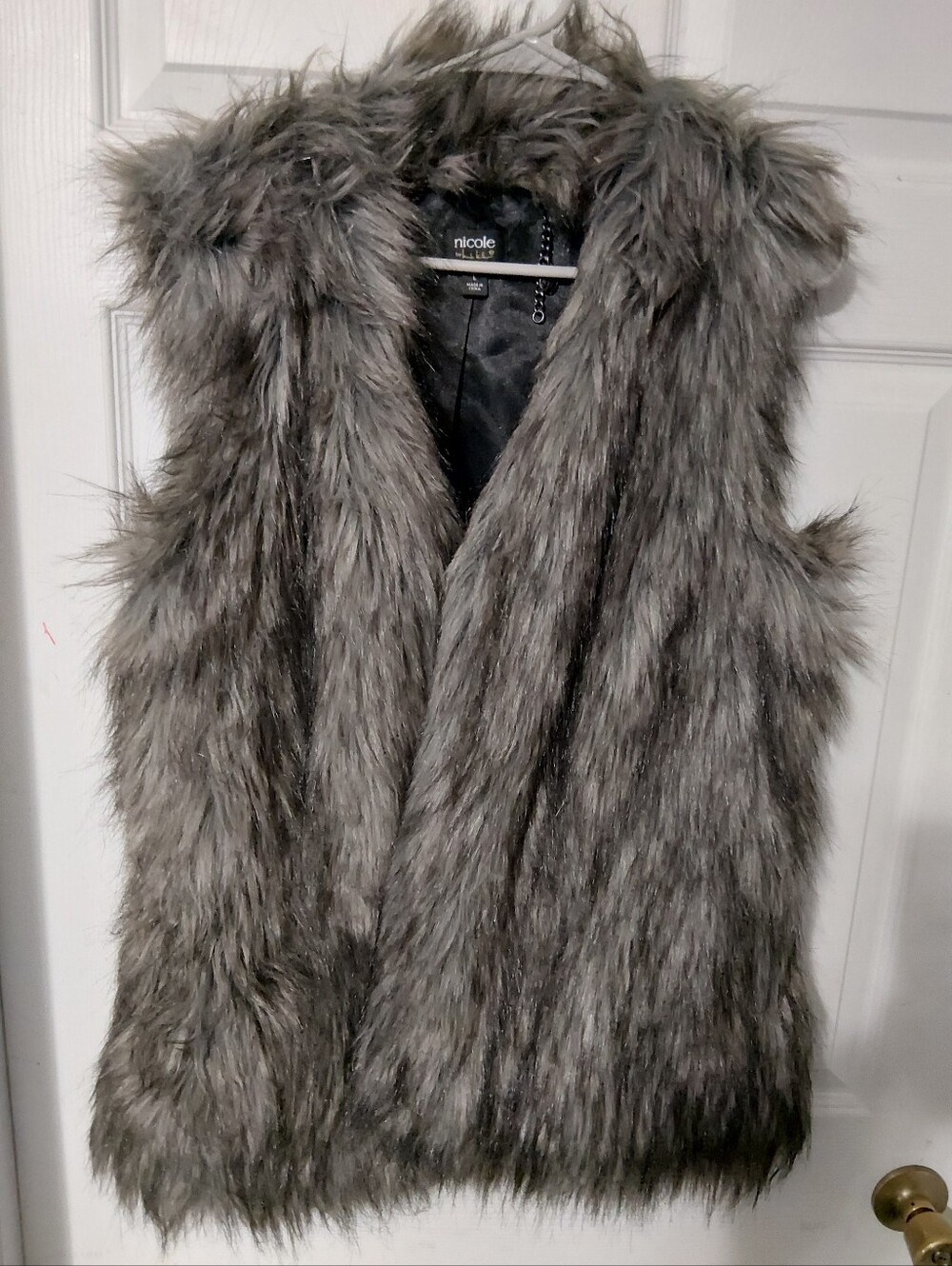 Nicole by Nicole Miller Faux Fur Vest in Gray